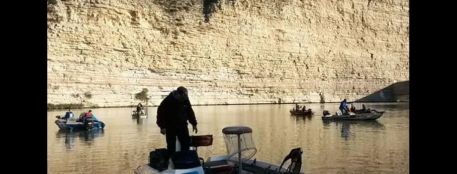 Pesca al pantà de Riba-roja